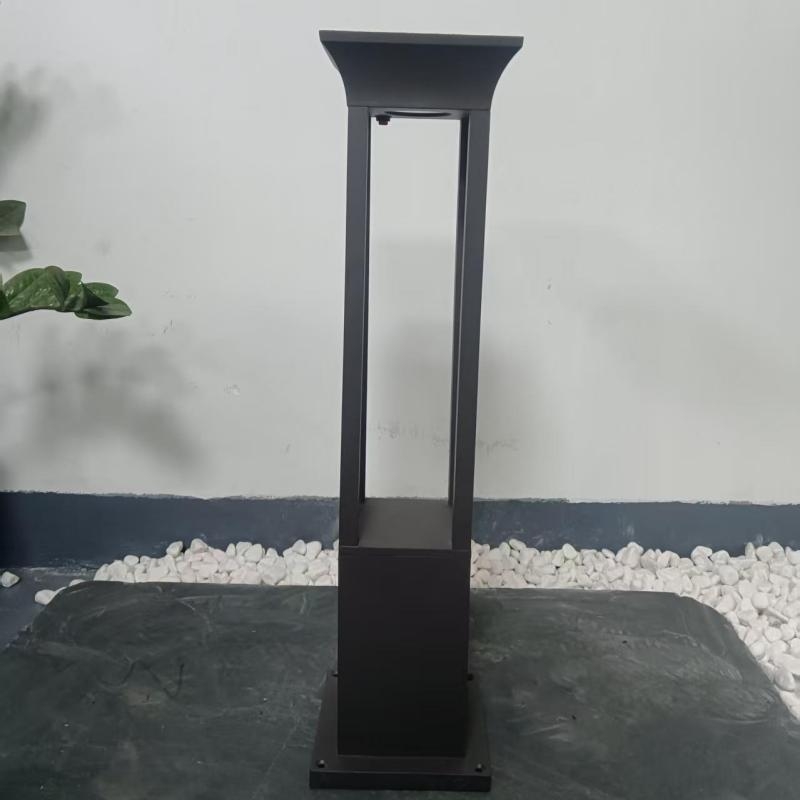 Solarna vanjska LED svjetiljka za travnjak IP65 aluminij 1.5W 6–12h radnog vremena