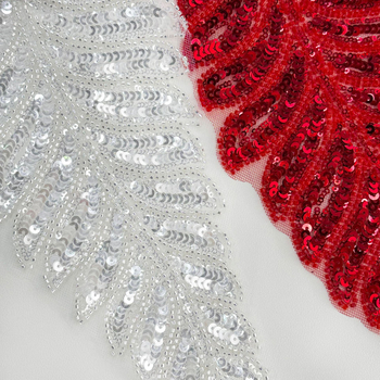 Patch textil cu paiete și broderie, formă de frunză, poliester, brand Domi