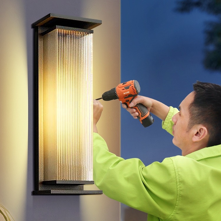 Φωτιστικό εξωτερικού τοίχου IP65, περίβλημα από ανοξείδωτο ατσάλι, 220V, LED Sanan Optoelectronics, ζωή 50.000 ωρών