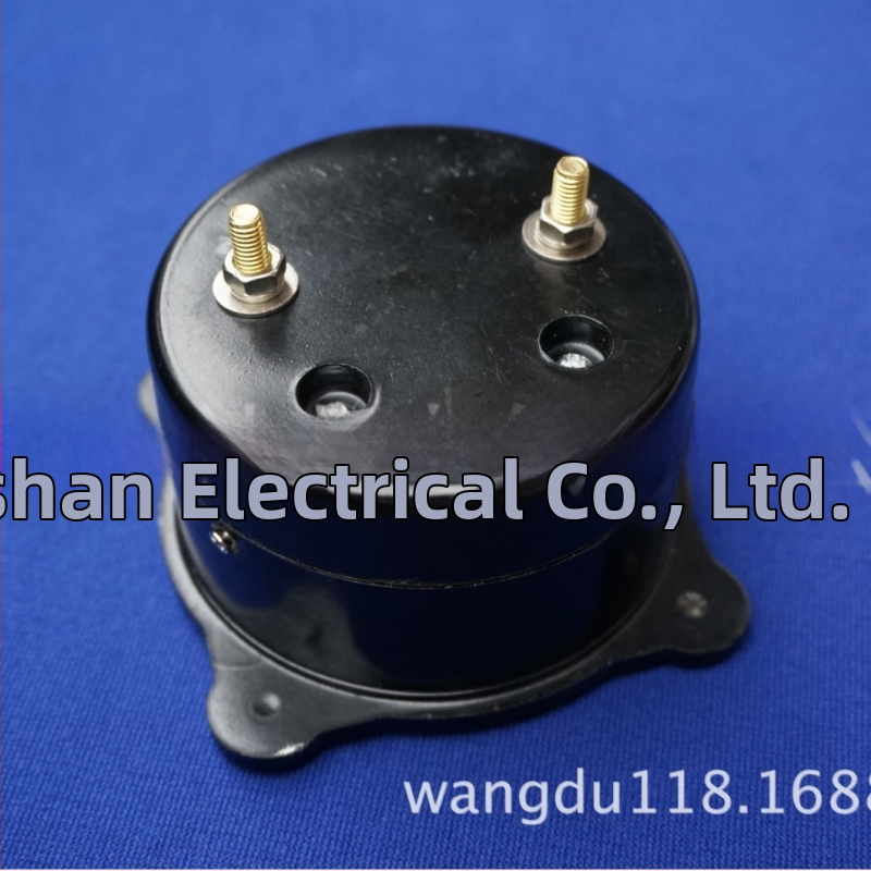 Frekvenčný merač, model 62T51, od Shanghai Xinpu, vstupná amplitúda signálu: 1