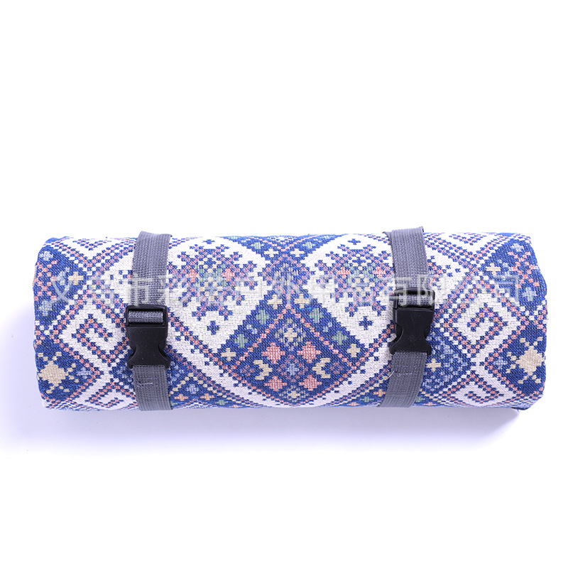 SweetTrip Vastagított piknik matrac kempinghez és a strandra - nedvességálló, pamut szálak által színzett anyag, 2000 g, modell ds121212, több személyes használatra