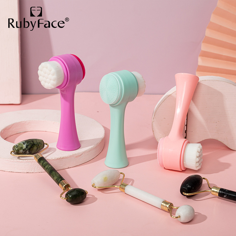 RUBYFACE Természetes jade arcăpoló ecset és roller masszírozó készlet