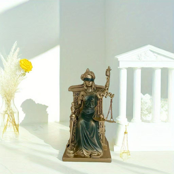 Статуя на богинята на правосъдието Темис за офисно бюро, скулптура за бюро, украшение от смола (Материал: Смола; Категория: Украшения; Опаковка: картон)