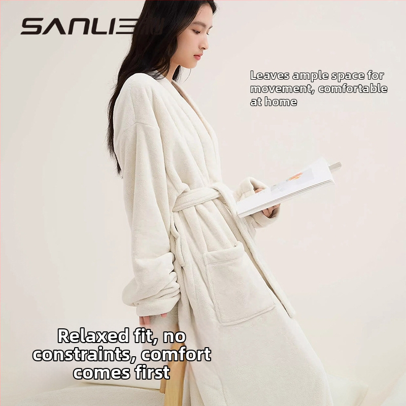 Unisex župan pre pár s Panda vyšivkou, Coral fleece materiál