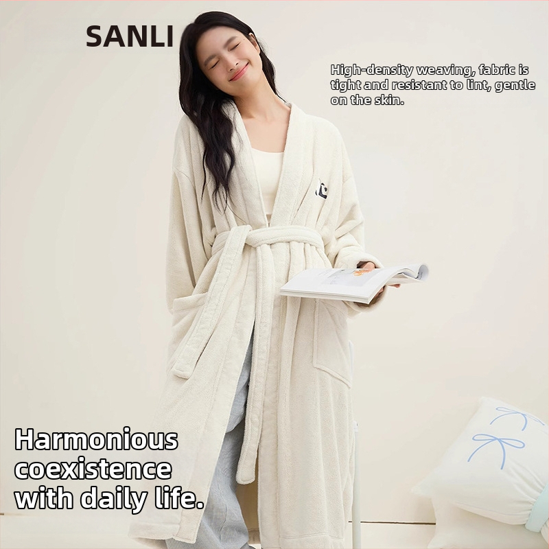 Unisex župan pre pár s Panda vyšivkou, Coral fleece materiál