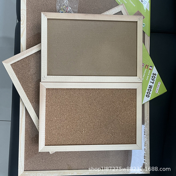 Parafatábla fotófalhoz – egyoldalas, felakasztható üzenetfal, faanyagból, modern, minimalist stílus