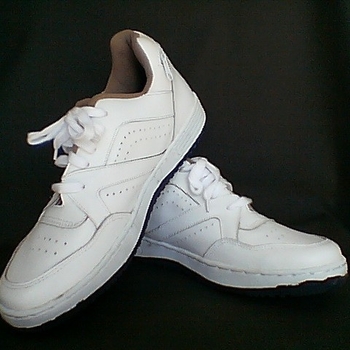 Pantofi de protecție antistatice pentru lucrări electrice, din piele, talpă joasă, izolați, conductivi