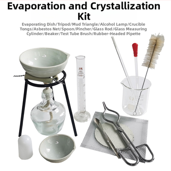 Laboratóriumi felszereléskészlet vas keretes állvánnyal, pároló edény, alkohol lámpa, mérleg, szűrőpapír