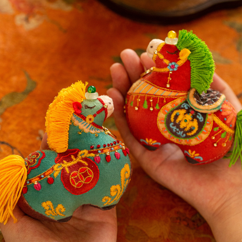 DIY Tang Horse hímzőkészlet - Zodiákus díszek, Béke talizmános medál, Nyomtatott szövet, Új kínai stílus, Nemzeti tendencia, Univerzális felhasználás