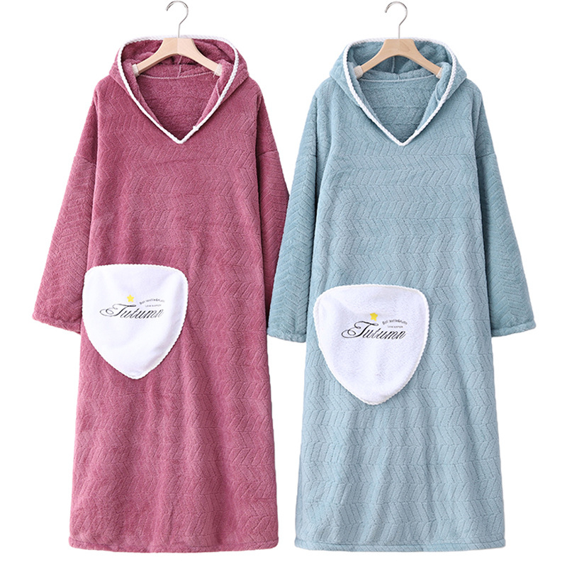 Uniszex téli fürdőköntös, bársonyos poliészter anyag, 90% poliészter, pár számára