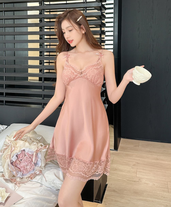 Pidžama od ledene svile s čipkom i naramenicama — dugačak rukav, dvodijelni set s jastučićima za grudima