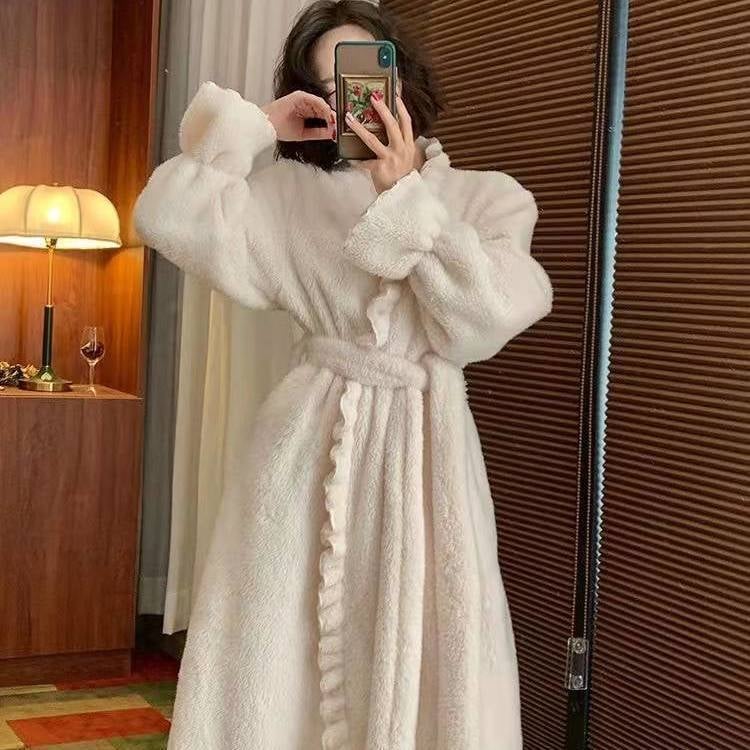 Ženski flanel haljina i spavaćica, podstavljene, debele, srednje duljine