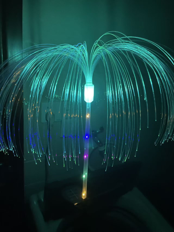 Solarna lucna meduza za vanjsku upotrebu – optičko vlakno, IP65, 5–10W, nehrđajući čelik, zona osvjetljenja 3–5 m², trajanje 6–12 sati