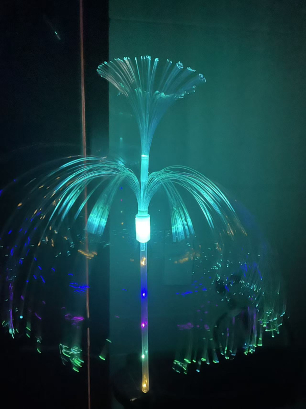 Solarna lucna meduza za vanjsku upotrebu – optičko vlakno, IP65, 5–10W, nehrđajući čelik, zona osvjetljenja 3–5 m², trajanje 6–12 sati