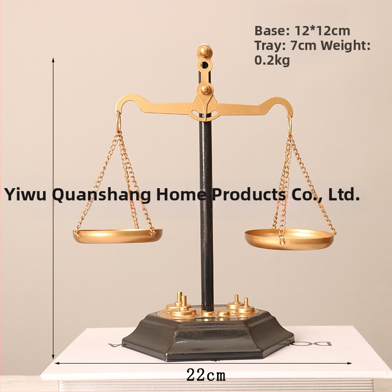 Ζυγός από σιδερένια τέχνη σε ευρωπαϊκό στυλ, επιτραπέζιο διακοσμητικό — χειροποίητος, ημιχειροκίνητος και ημιμηχανικός, υλικό: σίδηρος, κατάλληλο ως δώρο