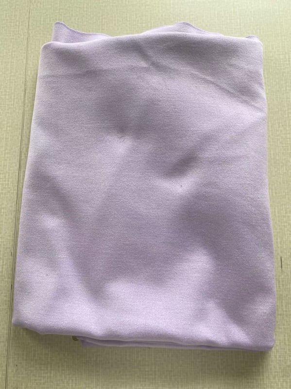 Kviltolt meleg kempingtakaró, mikroszálas anyag, gyapjú és szintetikus rostok keveréke, modell 368, 4–6 személyre, csúszásmentes nedvességálló alátét