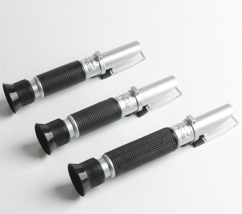 Refraktometru prism Ming Rui LCC8T, interval de măsurare 0-100, valoare a rețelei 0,5