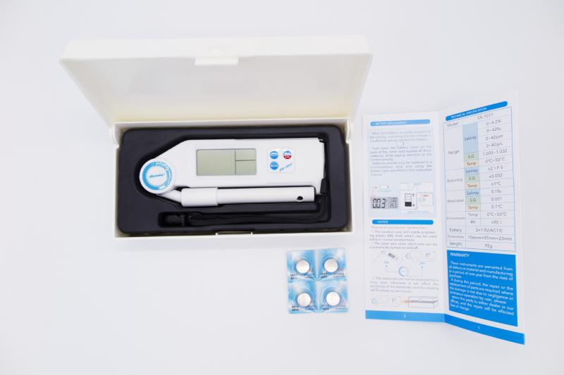 Refraktometru digital pentru salinitatea apei de mare, Kelilong SA-1017, interval 0–20, greutate 95 g (model SA-1017, interval 0–20, greutate 95 g, pentru apă de mare)