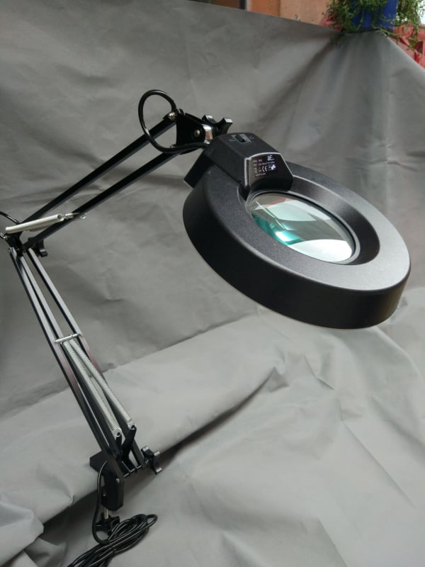 SK-B Crna LED stolna lampa s povećalom za čitanje i popravak satova i mobitela, zavarivanje