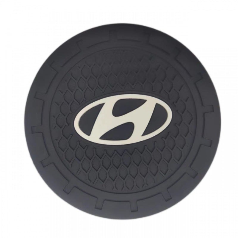 Podmetač za čašu u autu s logom – simpatičan karikaturistički unutarnji dizajn, protuklizan, pretinac za karticu, PVC materijal (Tisak loga; Prilagodba; Marka Karl Lindp)