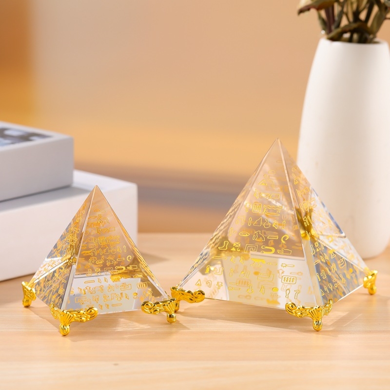 Zlatni Fantasy Crystal obsidijanska piramida – četveroprizmatski energetski toranj, fotografijska rekvizita