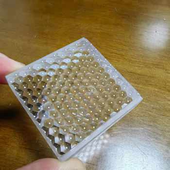 Optická sklenená zložená očná šošovka – masívny objektív pre projektory a 3D tlačiarne; borosilikát K51; model Array lens compound eye lens; povrchová úprava na požiadanie; značka Lee Chang; pre osvetlenie kondenzáciu a kolimáciu