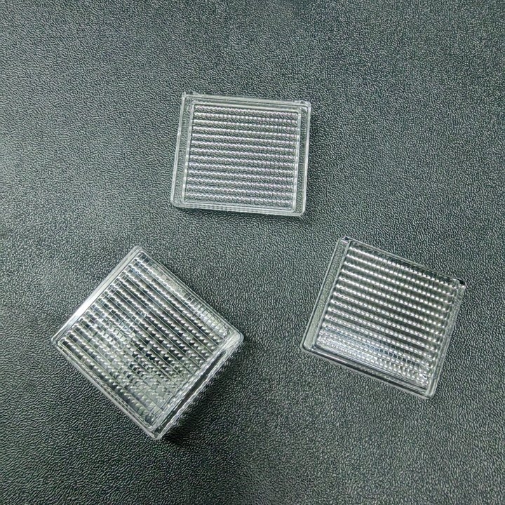 Optická sklenená zložená očná šošovka – masívny objektív pre projektory a 3D tlačiarne; borosilikát K51; model Array lens compound eye lens; povrchová úprava na požiadanie; značka Lee Chang; pre osvetlenie kondenzáciu a kolimáciu