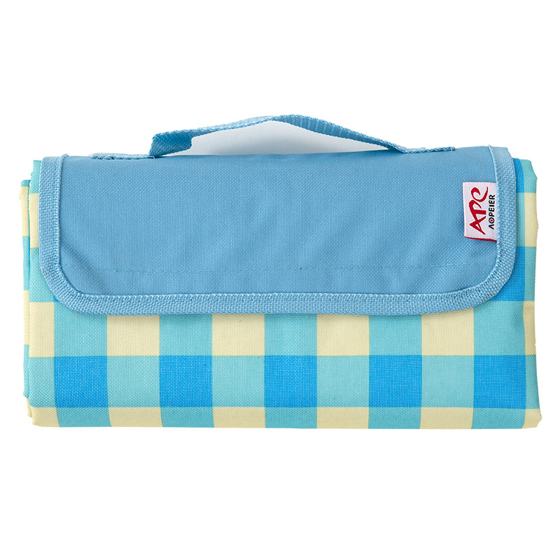 Piknik matrac nedvességmentes felülettel, Oxford anyagból, modell LEP, tömege 430 g, alkalmas kempingezéshez és túrázáshoz.