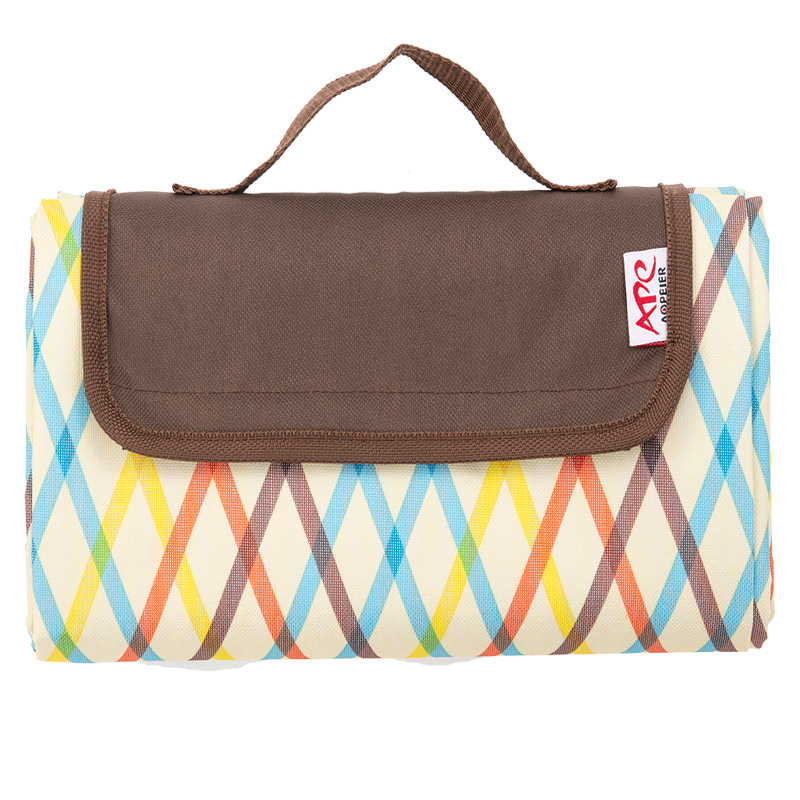 Piknik matrac nedvességmentes felülettel, Oxford anyagból, modell LEP, tömege 430 g, alkalmas kempingezéshez és túrázáshoz.