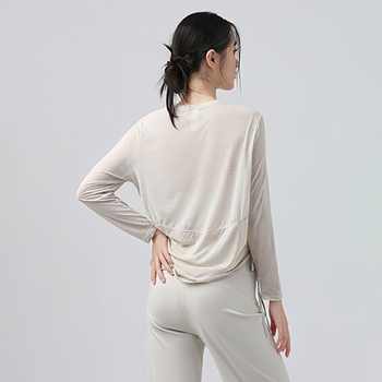 Γυναικείο μακρυμάνικο τοπ γιόγκα με κορδόνι, φαρδιά γραμμή, μήκος μέχρι τους γοφούς, ύφασμα πολυεστέρα, αναπνεόμενο και γρήγορο στέγνωμα — Φθινόπωρο 2025