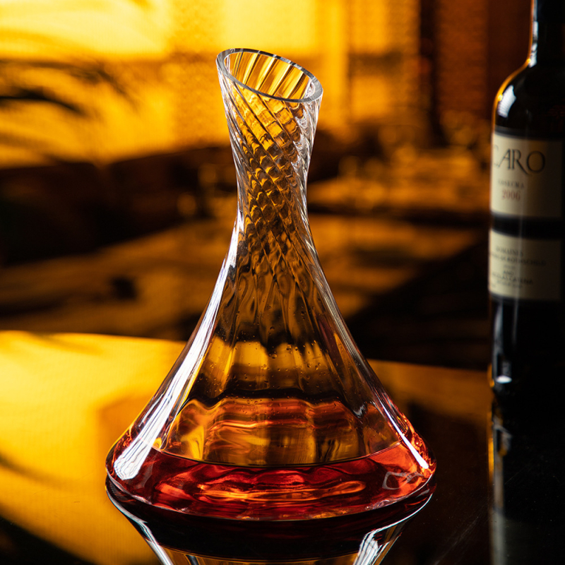 Bor dekanter Jiahe (Márka: Jiahe; Anyag: Üveg; Kategória: Dekanter; Stílus: könnyű luxus; Súly: 820 g)