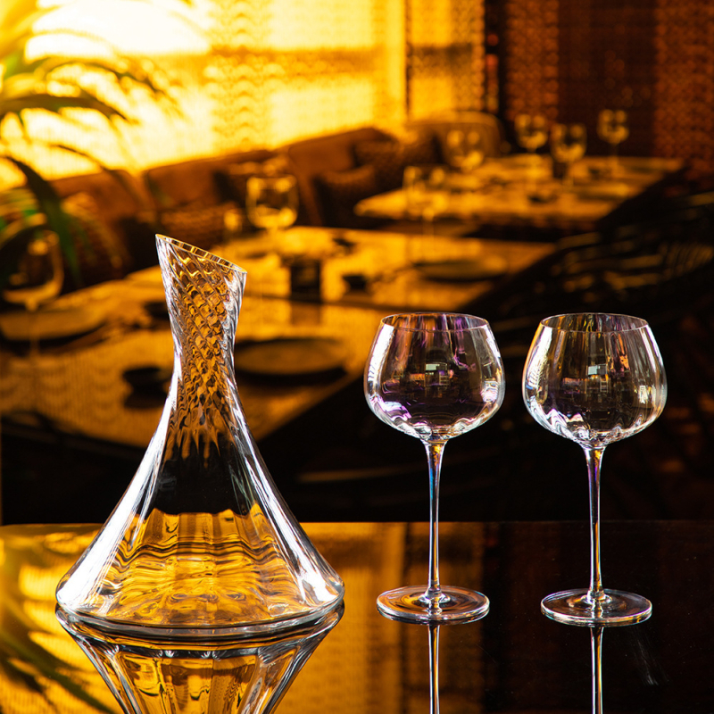 Bor dekanter Jiahe (Márka: Jiahe; Anyag: Üveg; Kategória: Dekanter; Stílus: könnyű luxus; Súly: 820 g)