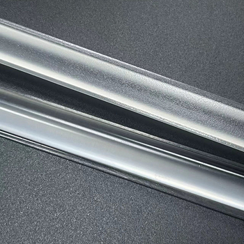 PMMA οπτικός φακός για γραμμικό LED φωτισμό, ματ φινίρισμα, γωνία δέσμης 35°, διαπερατότητα φωτός 89–92%