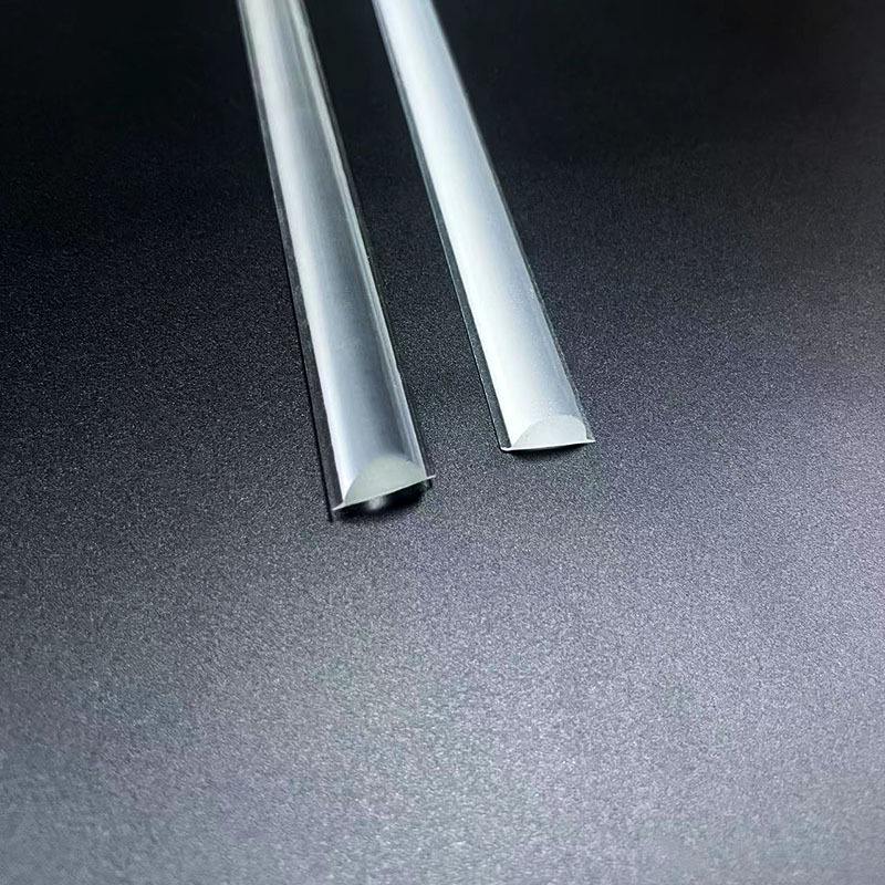 PMMA οπτικός φακός για γραμμικό LED φωτισμό, ματ φινίρισμα, γωνία δέσμης 35°, διαπερατότητα φωτός 89–92%