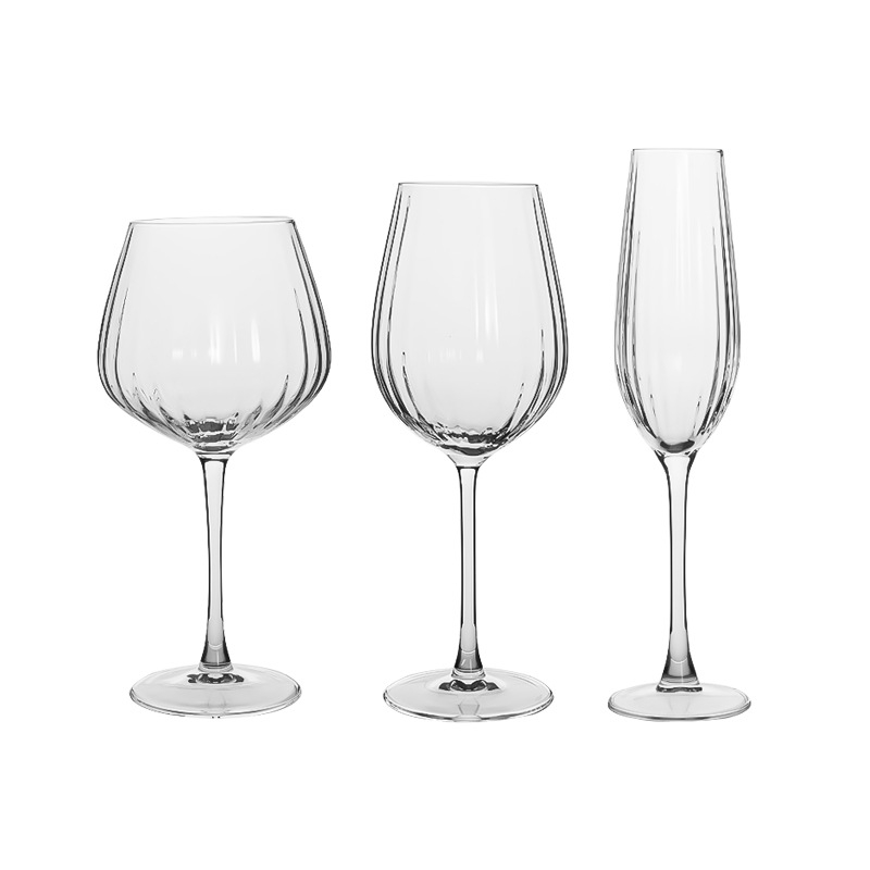 Σετ ποτηριών κρασιού από κρύσταλλο με πρίσμα – για κόκκινο κρασί, σαμπάνια και κοκτέιλ, σκανδιναβικού στυλ, 5 τεμάχια, χωρητικότητα 501–600 ml, συσκευασία σε έγχρωμο κουτί