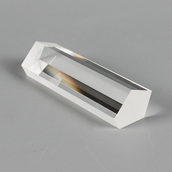 päťuholníkový hranol, vlnová odchýlka 1/10λ pri 632,8 nm, AR vrstva voliteľná, vhodný pre letecký, medicínsky, vojenský a prístrojový optický priemysel