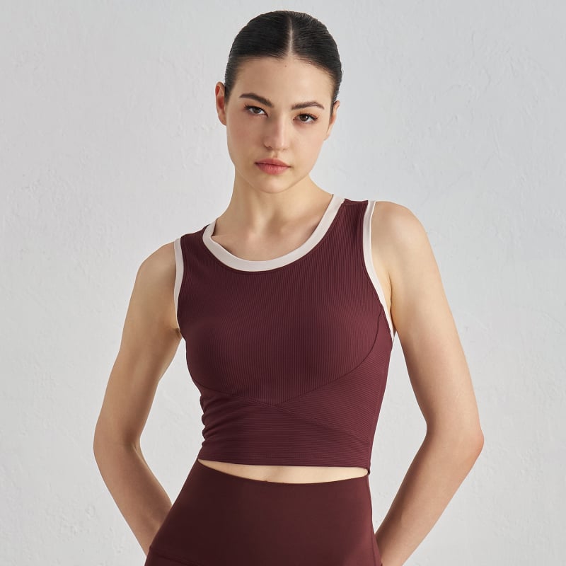 Τοπ γιόγκα με επενδύσεις στήθους - αναπνεύσιμο, σταθερές θήκες στήθους, απορροφητικά κραδασμών, στενή εφαρμογή