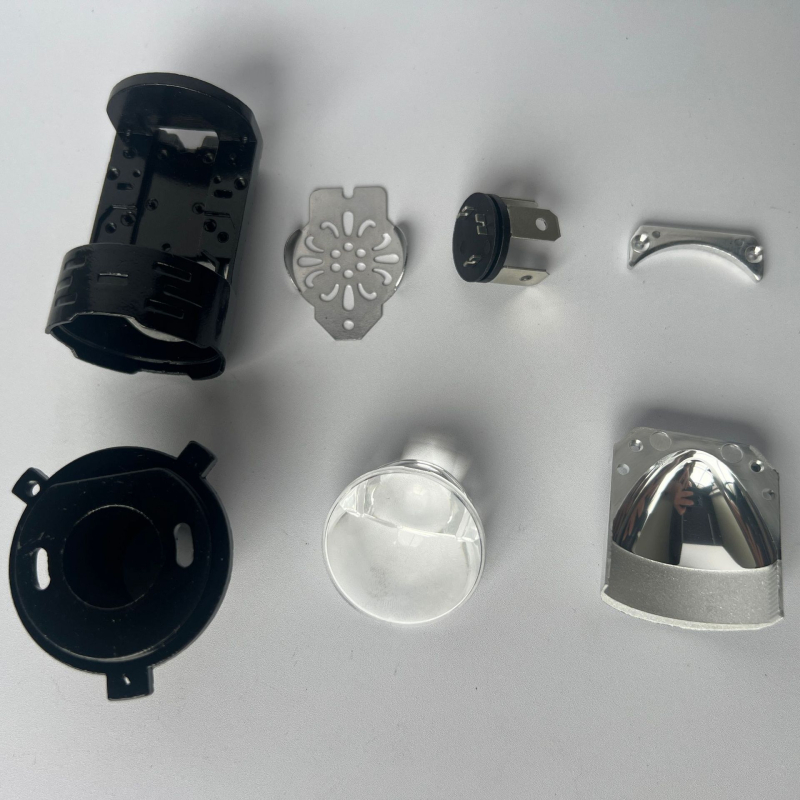 LED set za automobile H4 s dvostrukim lećama, aluminijsko kućište, 12V, 50W, univerzalna kompatibilnost