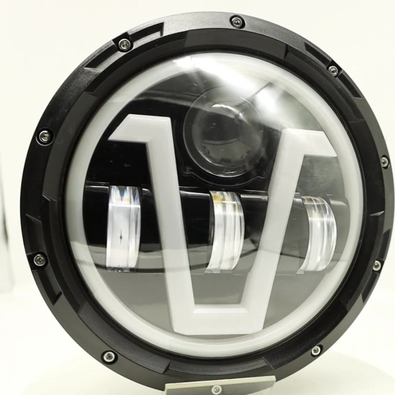 Kvadratna LED glavna svjetla za Jeep Wrangler — u stilu strelice, 12V, 6500 lm, IP68, vijek trajanja 50.000 sati