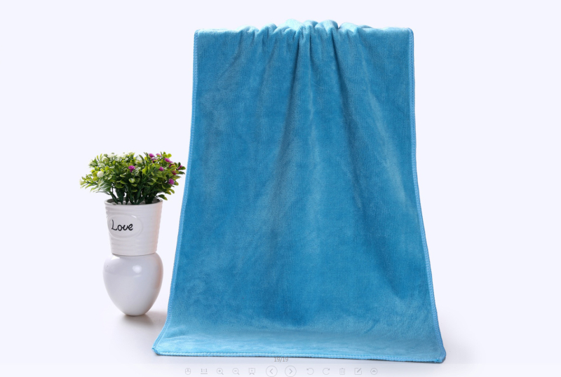 Kosački ručnik od superfinih mikrovlakana, debeli i vrlo upijajući, kružna vlakna, 80–100 g, mogućnost prilagodljive proizvodnje, sadržaj nylona