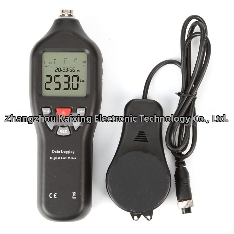 TL-600 luxmeter s USB záznamom, 20000 uložených údajov, CD softvér súčasťou