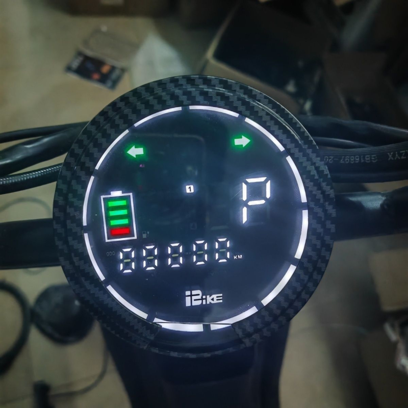 Kryt instrument ploče za električno vozilo, vodootporan, dekorativno zaštitno kućište, model U2/U1D, izgled karbonskih vlakana, crveni završni sloj