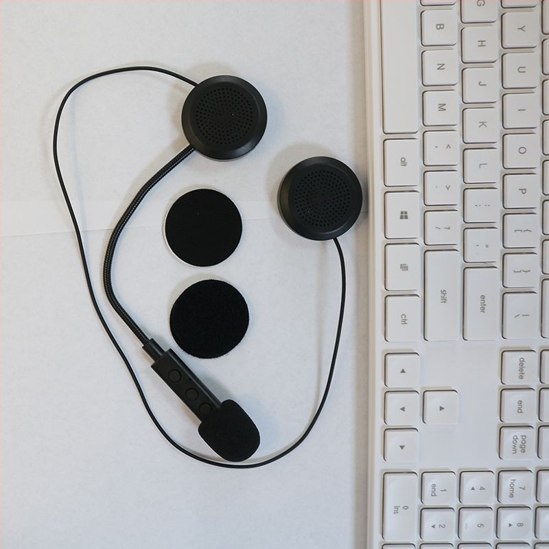 Bluetooth slúchadlo na prilbu motocykla – Vysoko hlasný stereo zvuk, Nepremokavé, pre hovory a hudbu, Bluetooth 5.0, dosah 10 m, Bilaterálny stereo zvuk, Životnosť batérie 160 h