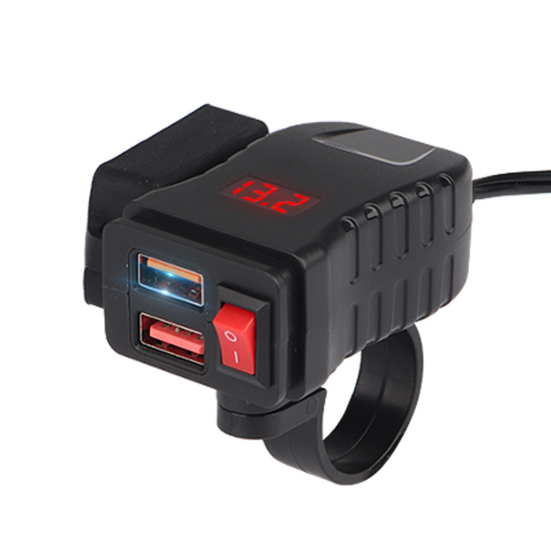 Punjač za motocikle USB s vodootpornim dvostrukim USB-portovima, QC3.0 brzo punjenje i prikaz napona – univerzalno za motocikle, električna vozila, ATV i tricikle (Model TQ119-120)