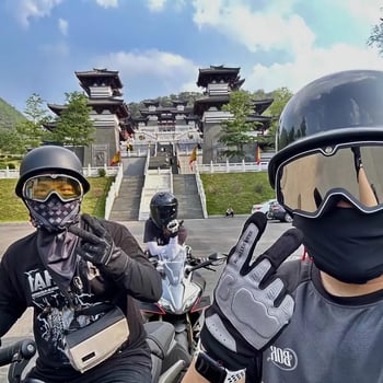 Casca de motocicletă tip semi-jet cu design retro, ABS, certificare 3C, pentru adulți, utilizare pe tot timpul anului