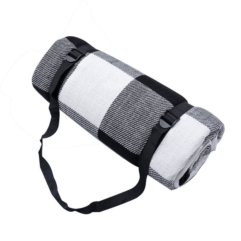 Piknik matrac kempingezéshez, nedvességálló akril szövettel és szivaccal, vízálló PEVA-vel; súly 850 g; 6 személy számára; modell Reel