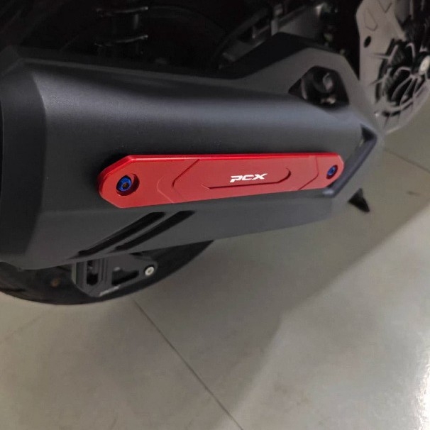 Aluminijski zaštitni poklopac ispuha s dekorativnim nosačem za Honda PCX160, rubna traka otporna na trenje