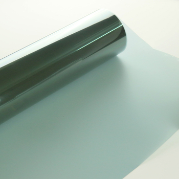 Филм за изолация на предното стъкло за луксозни автомобили, PET материал, 68% светлопропускливост, 55% топлоизолация, 99% UV защита, Bunston марка