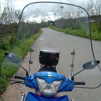 Univerzalno prednje vjetrobransko staklo za motocikle, električne skutere i tricikle — otporno na habanje, Model: Univerzalno prednje staklo, Stil: Vjetrobran