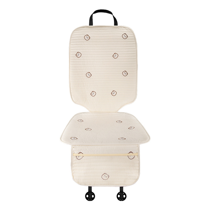 Autó gyermekbiztonsági ülésvédő párna - vastagított csúszásmentes párna, poliészter felület, töltet szintetikus rostokkal, univerzális illeszkedés